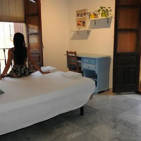 Apartamento En Sevilla Centro Con Vistas A La Plaza Alameda De Hercules - Hasta 6 Personas Exterior foto